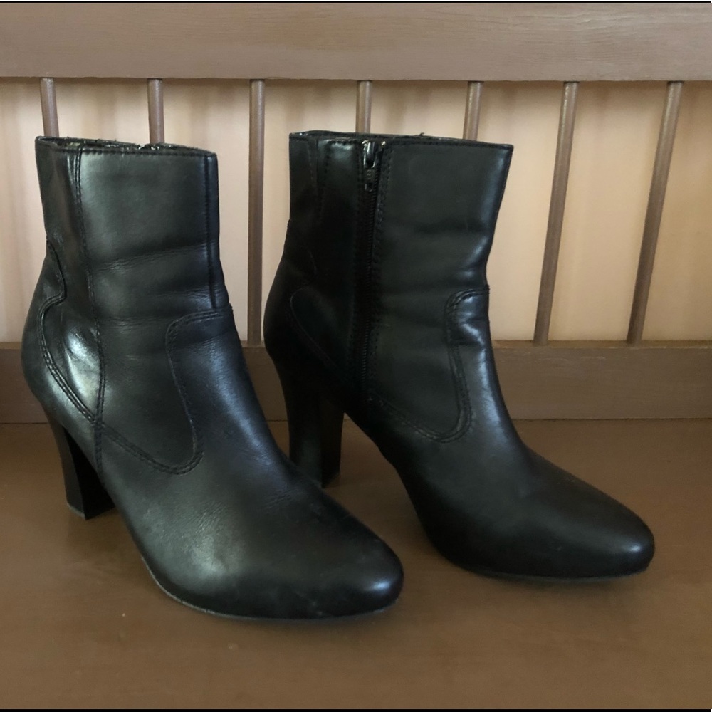 A.N.A. |  black ankle boots booties size 10